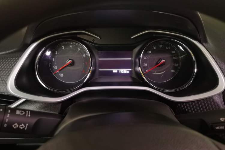 Used Chevrolet Cavalier 2021 325T Automatic Enjoyment Edition Odometer Close Up