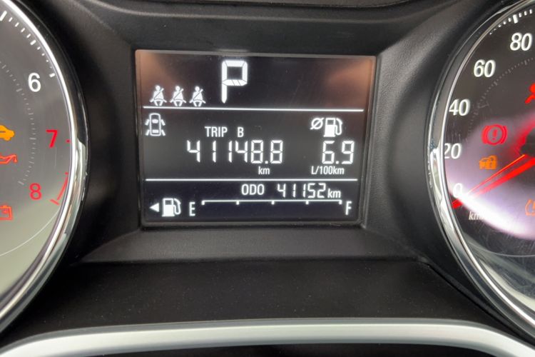Used Chevrolet Cavalier 2021 325T Automatic Enjoyment Edition Odometer Close Up