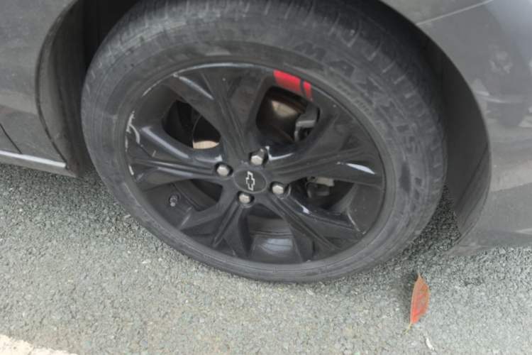 Used Chevrolet Cavalier 2021 Redline 325T Automatic Xinshang Edition Right Front Wheel Hub