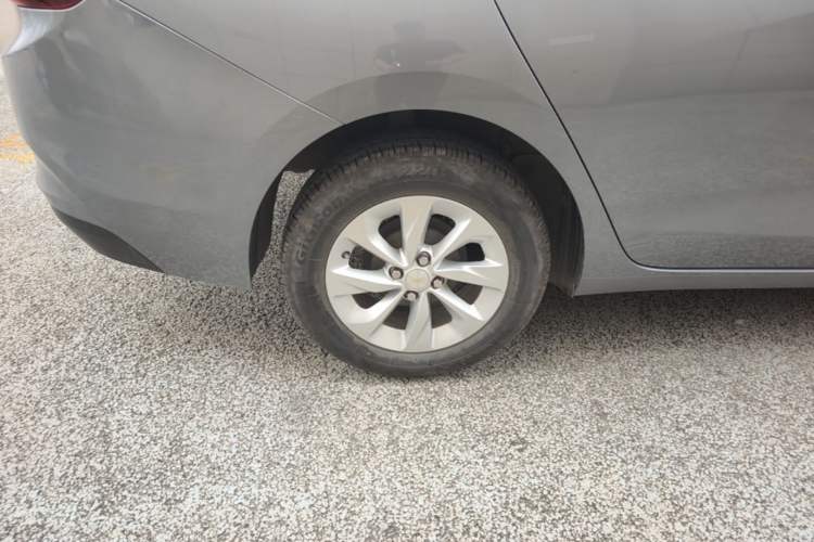Used Chevrolet Cavalier 2021 325T Automatic Enjoyment Edition Right Rear Wheel Hub