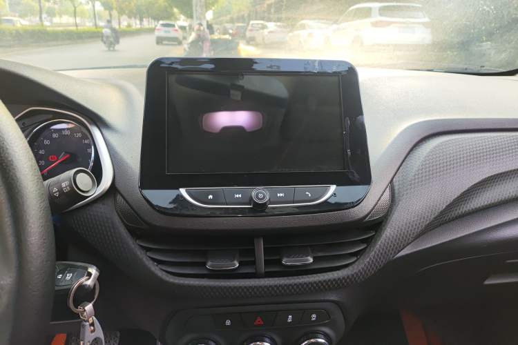 Used Chevrolet Cavalier 2021 325T Automatic Enjoyment Edition Audio And AC Panel