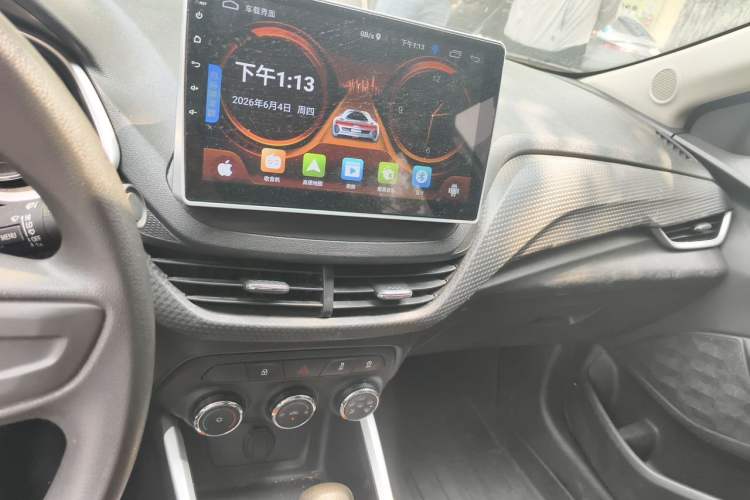 Used Chevrolet Cavalier 2021 325T Automatic Enjoyment Edition Audio And AC Panel