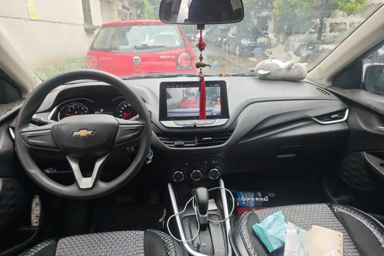 Used Chevrolet Cavalier 2021 325T Automatic Enjoyment Edition Center Console