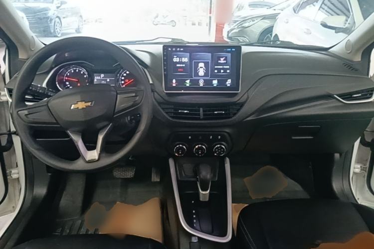 Used Chevrolet Cavalier 2021 325T Automatic Enjoyment Edition Center Console