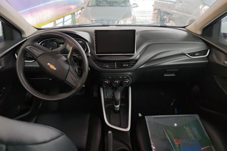 Used Chevrolet Cavalier 2021 325T Automatic Enjoyment Edition Center Console