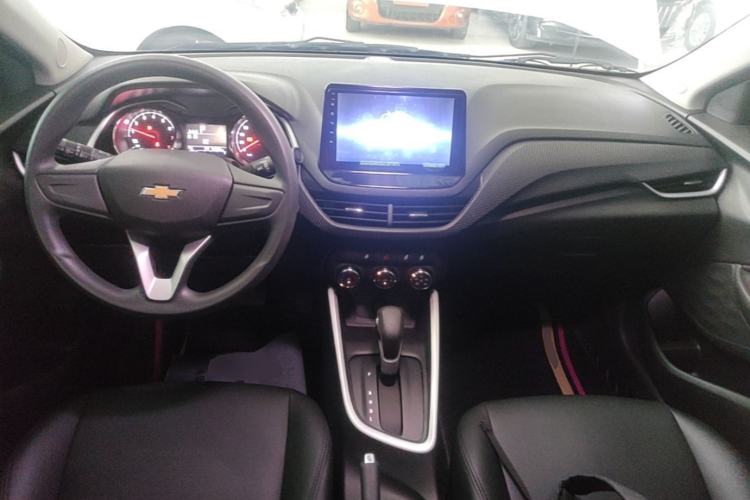 Used Chevrolet Cavalier 2021 325T Automatic Enjoyment Edition Center Console