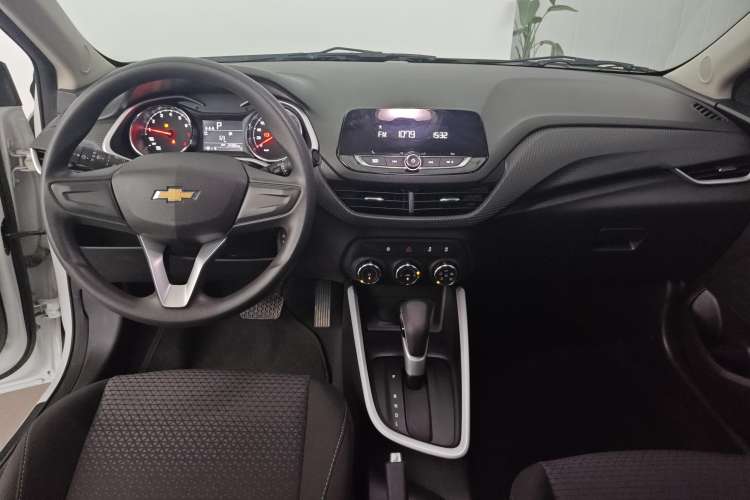 Used Chevrolet Cavalier 2021 325T Automatic Enjoyment Edition Center Console