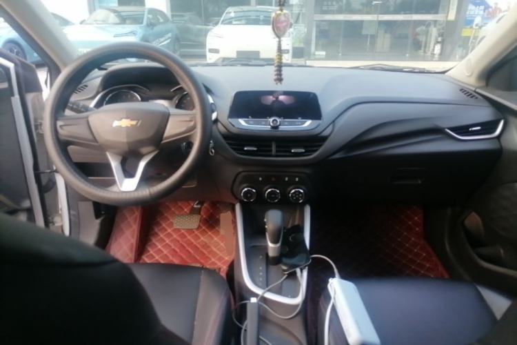 Used Chevrolet Cavalier 2021 Redline 325T Automatic Xinshang Edition Center Console