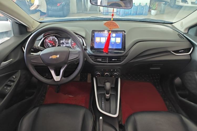 Used Chevrolet Cavalier 2021 325T Automatic Enjoyment Edition Center Console
