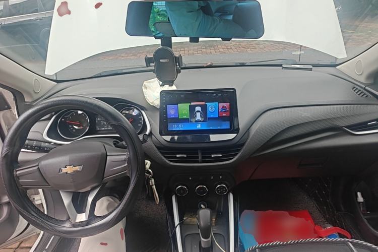 Used Chevrolet Cavalier 2021 325T Automatic Enjoyment Edition Center Console