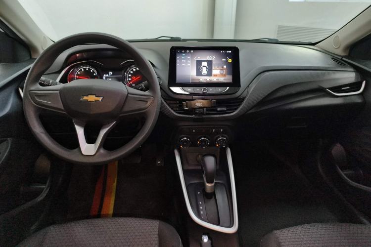 Used Chevrolet Cavalier 2021 325T Automatic Enjoyment Edition Center Console