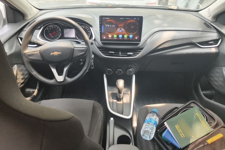 Used Chevrolet Cavalier 2021 325T Automatic Enjoyment Edition Center Console