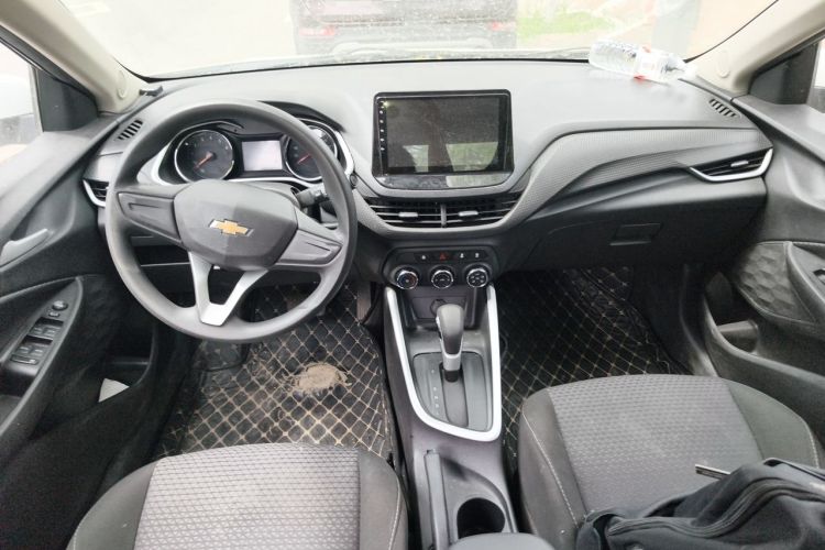 Used Chevrolet Cavalier 2021 325T Automatic Enjoyment Edition Center Console