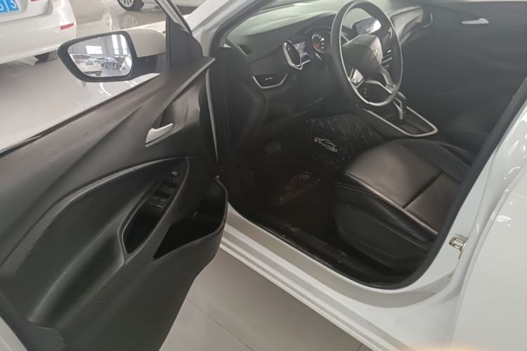 Used Chevrolet Cavalier 2021 325T Automatic Enjoyment Edition Driver Seat