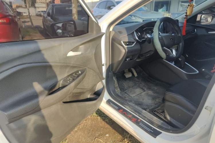 Used Chevrolet Cavalier 2021 325T Automatic Enjoyment Edition Driver Seat