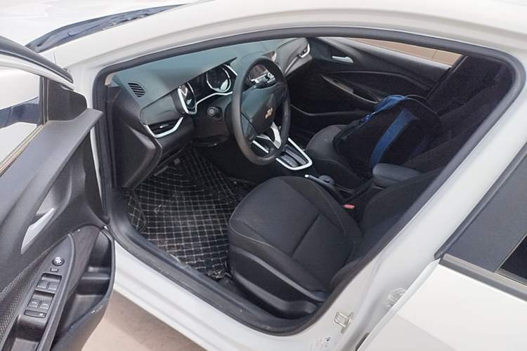 Used Chevrolet Cavalier 2021 325T Automatic Enjoyment Edition Driver Seat