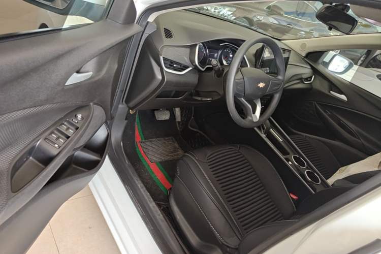 Used Chevrolet Cavalier 2021 325T Automatic Enjoyment Edition Driver Seat