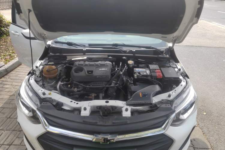 Used Chevrolet Cavalier 2021 325T Automatic Enjoyment Edition Engine Bay