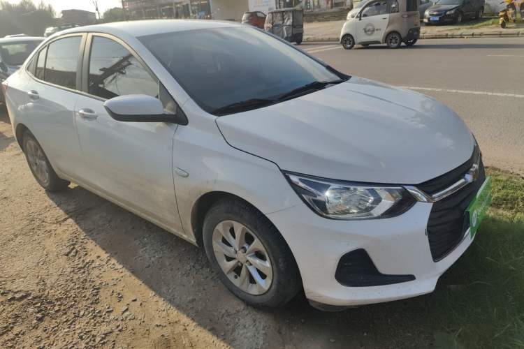 Used Chevrolet Cavalier 2021 325T Automatic Enjoyment Edition Front Right 45 Deg