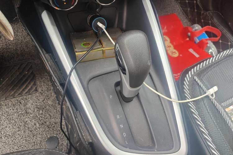 Used Chevrolet Cavalier 2021 325T Automatic Enjoyment Edition Gear Lever