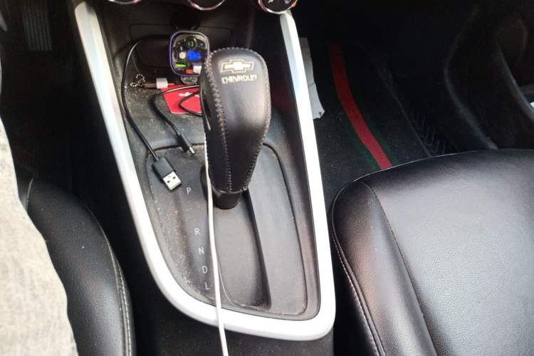 Used Chevrolet Cavalier 2021 325T Automatic Enjoyment Edition Gear Lever