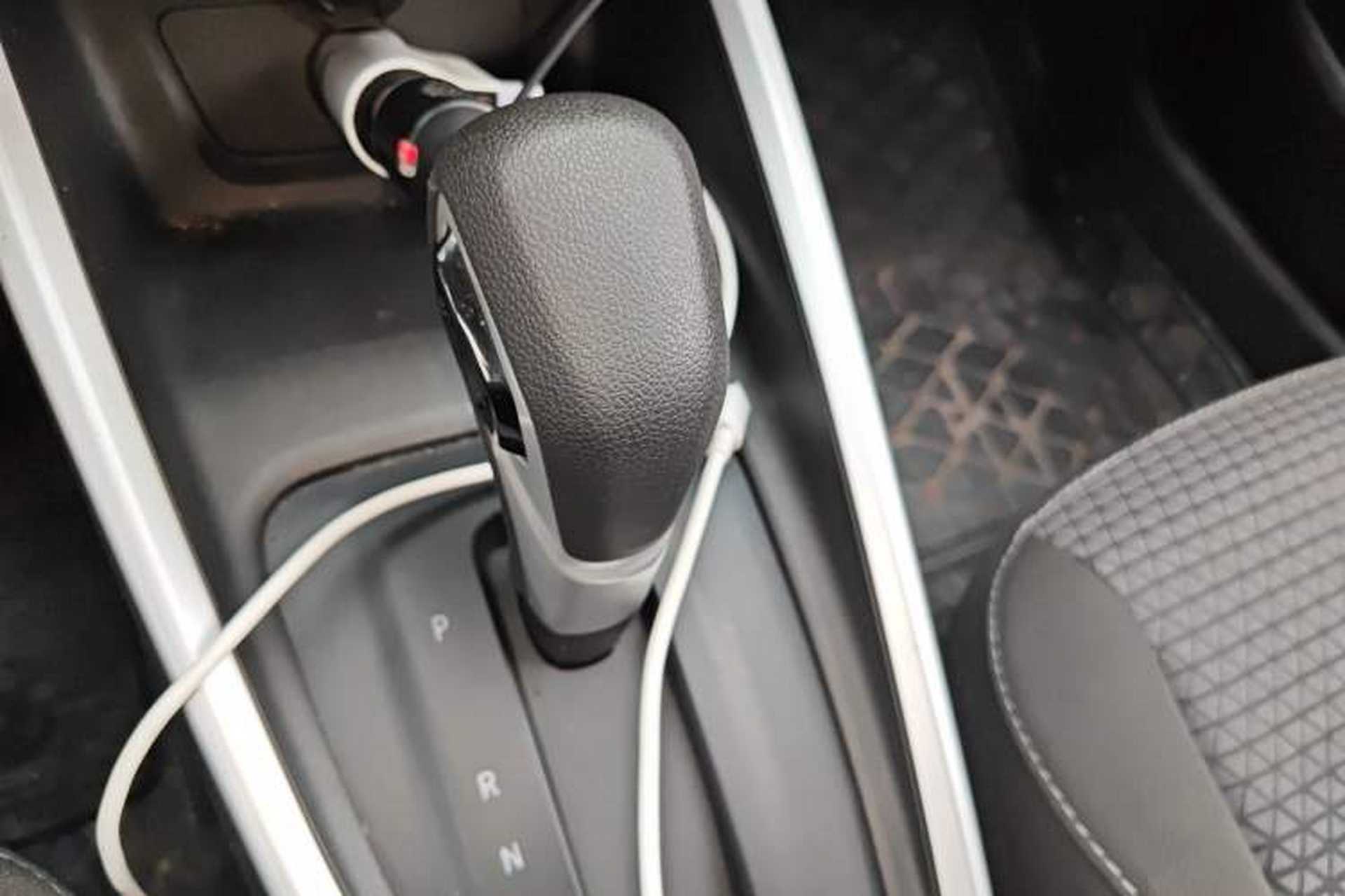 Used Chevrolet Cavalier 2021 325T Automatic Enjoyment Edition Gear Lever