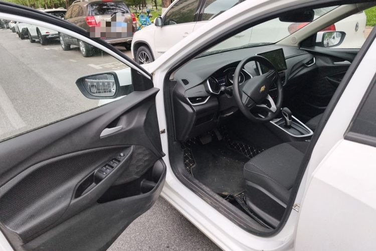 Used Chevrolet Cavalier 2021 325T Automatic Enjoyment Edition Interior 3