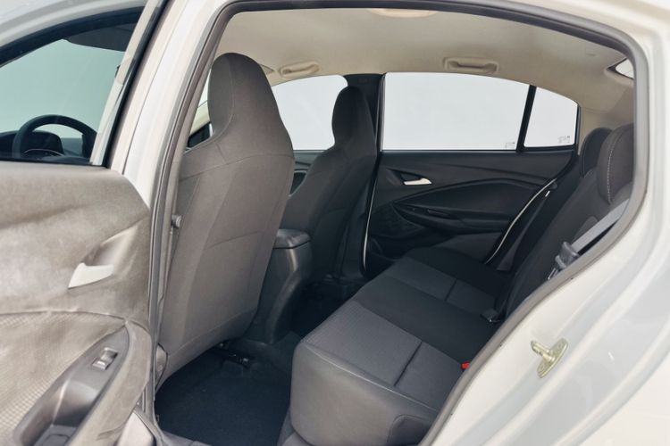 Used Chevrolet Cavalier 2021 325T Automatic Enjoyment Edition Interior 8