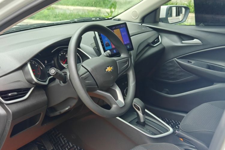 Used Chevrolet Cavalier 2021 325T Automatic Enjoyment Edition Interior 9