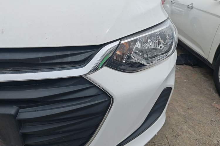 Used Chevrolet Cavalier 2021 325T Automatic Enjoyment Edition Left Front Headlight