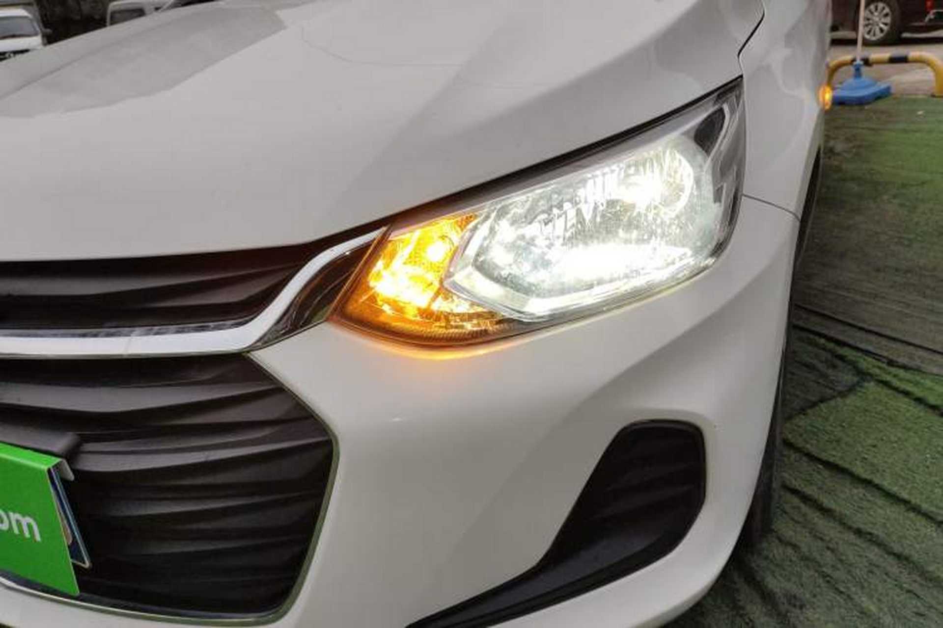 Used Chevrolet Cavalier 2021 325T Automatic Enjoyment Edition Left Front Headlight