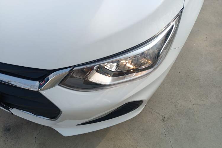 Used Chevrolet Cavalier 2021 325T Automatic Enjoyment Edition Left Front Headlight