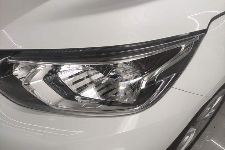 Used Chevrolet Cavalier 2021 325T Automatic Enjoyment Edition Left Front Headlight
