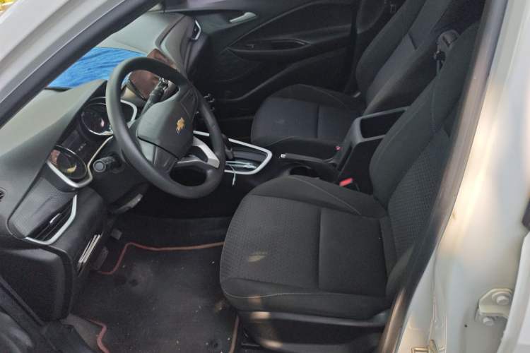 Used Chevrolet Cavalier 2021 325T Automatic Enjoyment Edition Left Front Seat