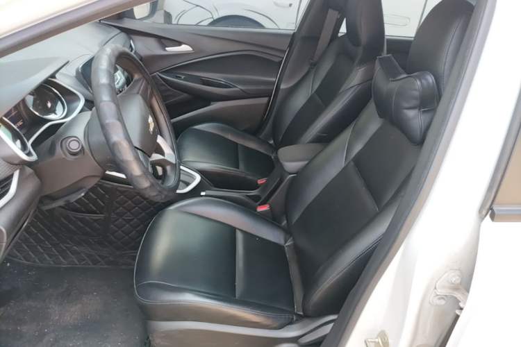 Used Chevrolet Cavalier 2021 325T Automatic Enjoyment Edition Left Front Seat