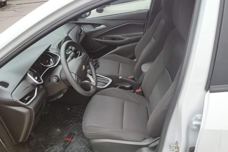 Used Chevrolet Cavalier 2021 325T Automatic Enjoyment Edition Left Front Seat