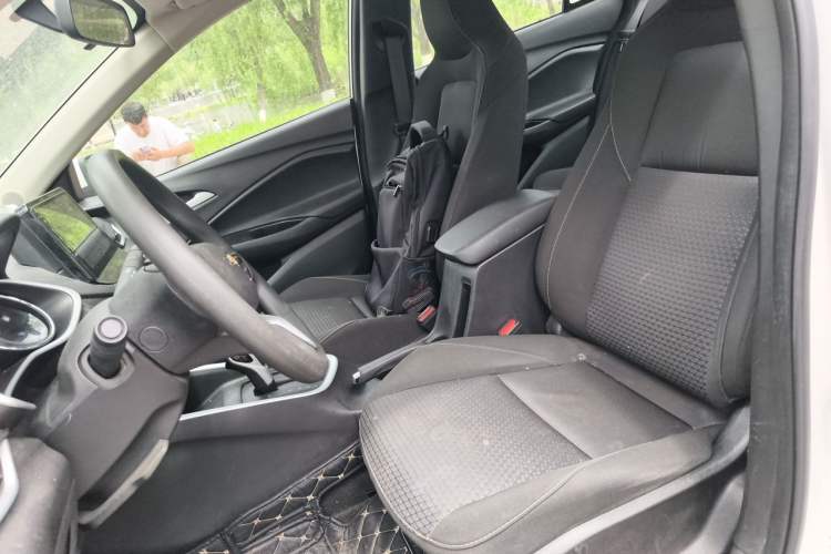 Used Chevrolet Cavalier 2021 325T Automatic Enjoyment Edition Left Front Seat