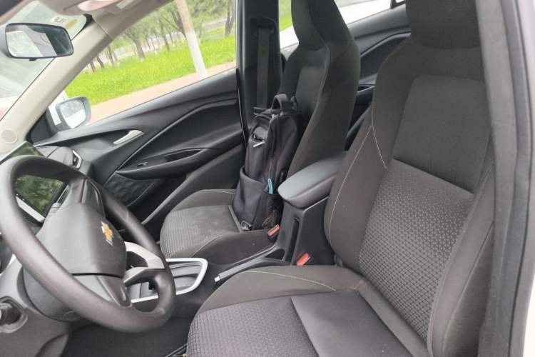 Used Chevrolet Cavalier 2021 325T Automatic Enjoyment Edition Left Front Seat