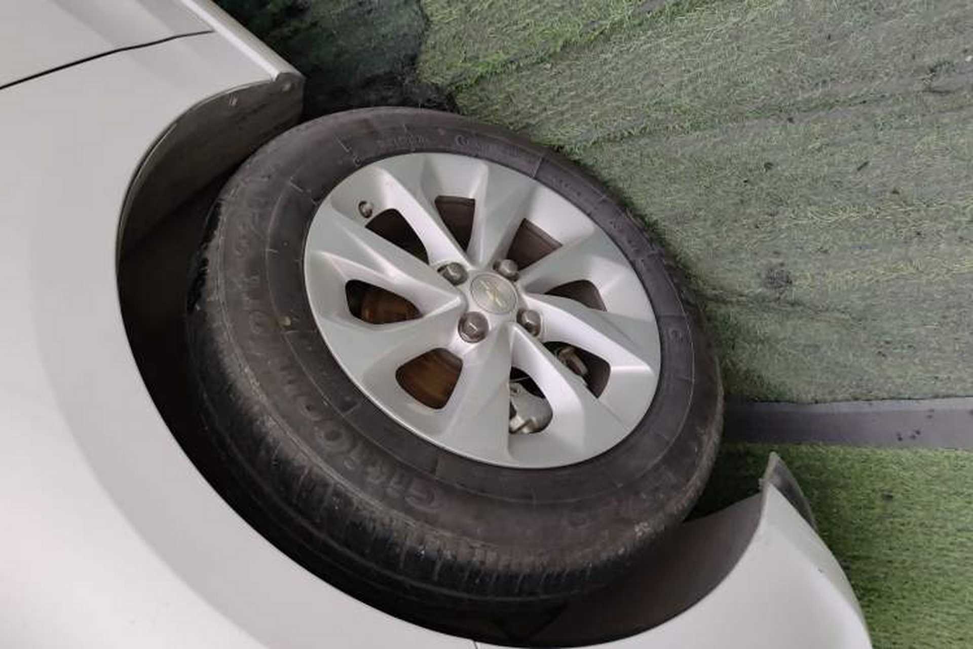 Used Chevrolet Cavalier 2021 325T Automatic Enjoyment Edition Left Front Wheel Hub