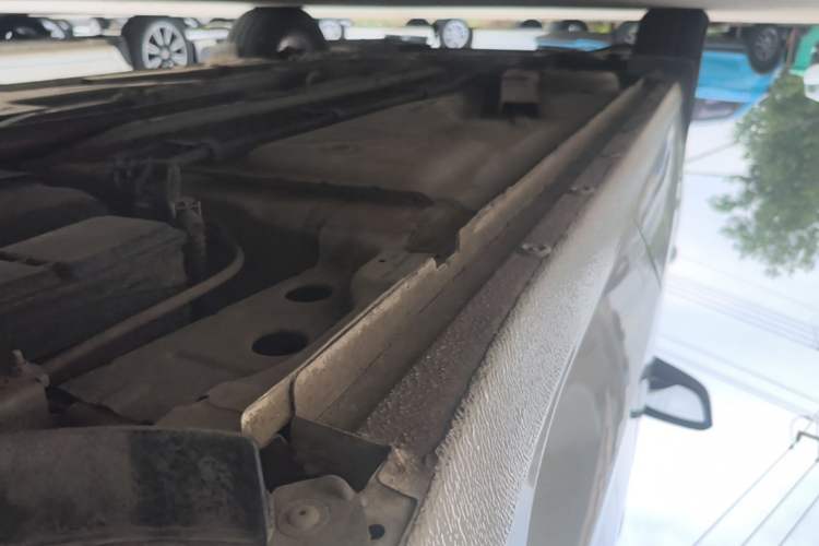 Used Chevrolet Cavalier 2021 325T Automatic Enjoyment Edition Left Side Sill