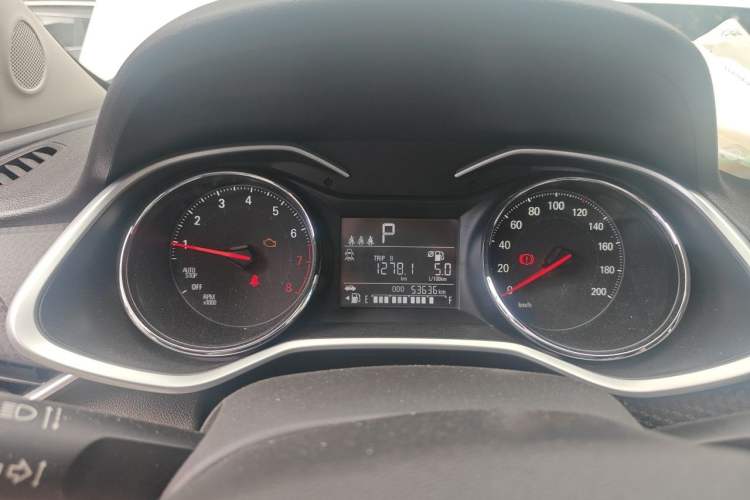 Used Chevrolet Cavalier 2021 325T Automatic Enjoyment Edition Odometer Close Up