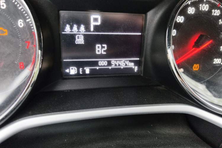 Used Chevrolet Cavalier 2021 325T Automatic Enjoyment Edition Odometer Close Up