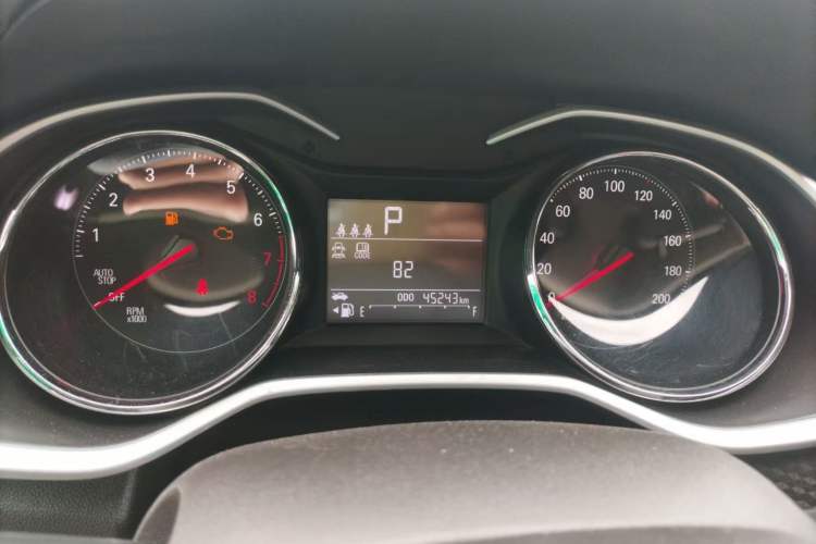 Used Chevrolet Cavalier 2021 325T Automatic Enjoyment Edition Odometer Close Up