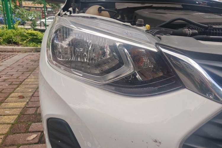 Used Chevrolet Cavalier 2021 325T Automatic Enjoyment Edition Right Front Headlight