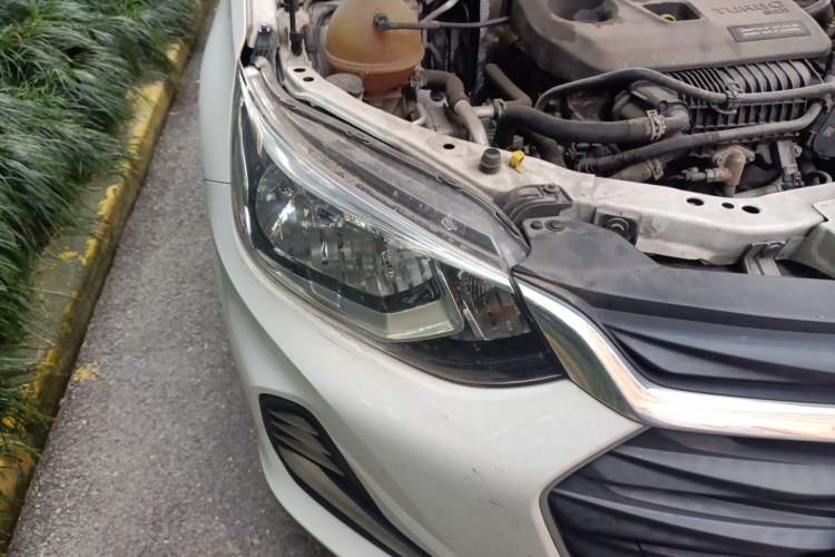 Used Chevrolet Cavalier 2021 325T Automatic Enjoyment Edition Right Front Headlight