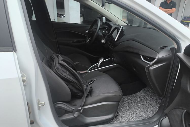 Used Chevrolet Cavalier 2021 325T Automatic Enjoyment Edition Right Front Seat