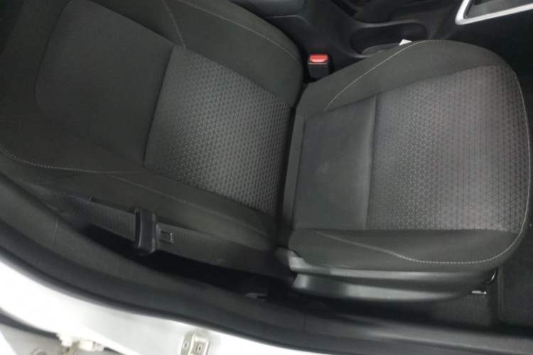 Used Chevrolet Cavalier 2021 325T Automatic Enjoyment Edition Right Front Seat