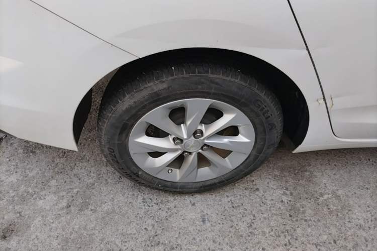 Used Chevrolet Cavalier 2021 325T Automatic Enjoyment Edition Right Rear Wheel Hub