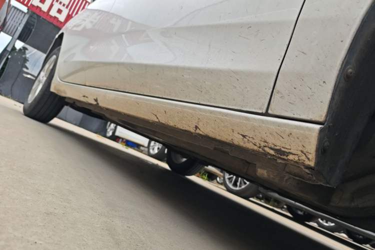 Used Chevrolet Cavalier 2021 325T Automatic Enjoyment Edition Right Side Sill