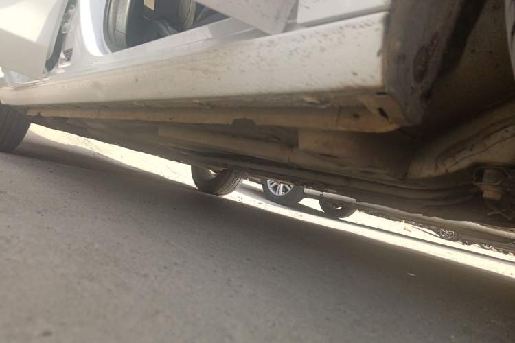 Used Chevrolet Cavalier 2021 325T Automatic Enjoyment Edition Right Side Sill